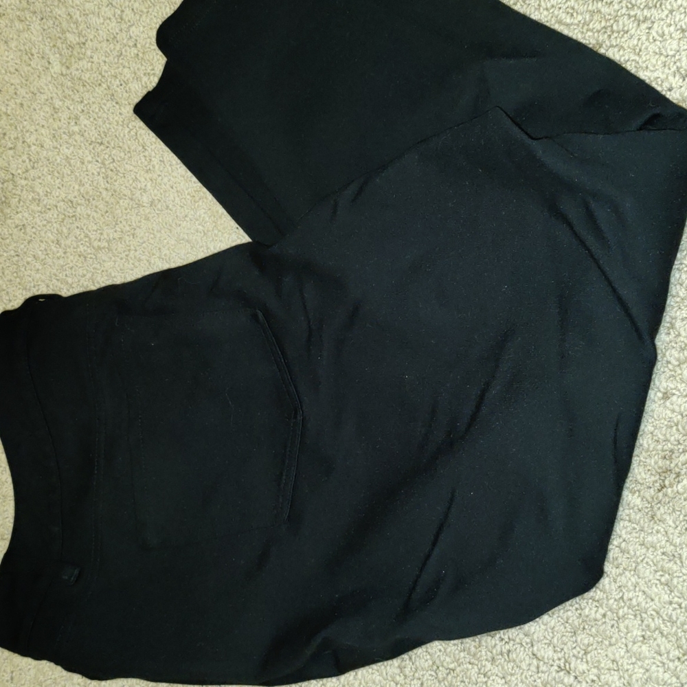 Ladies Stretch Black Capris